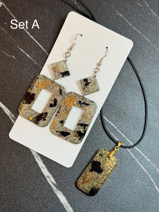 Black and Gold Jewellery Set